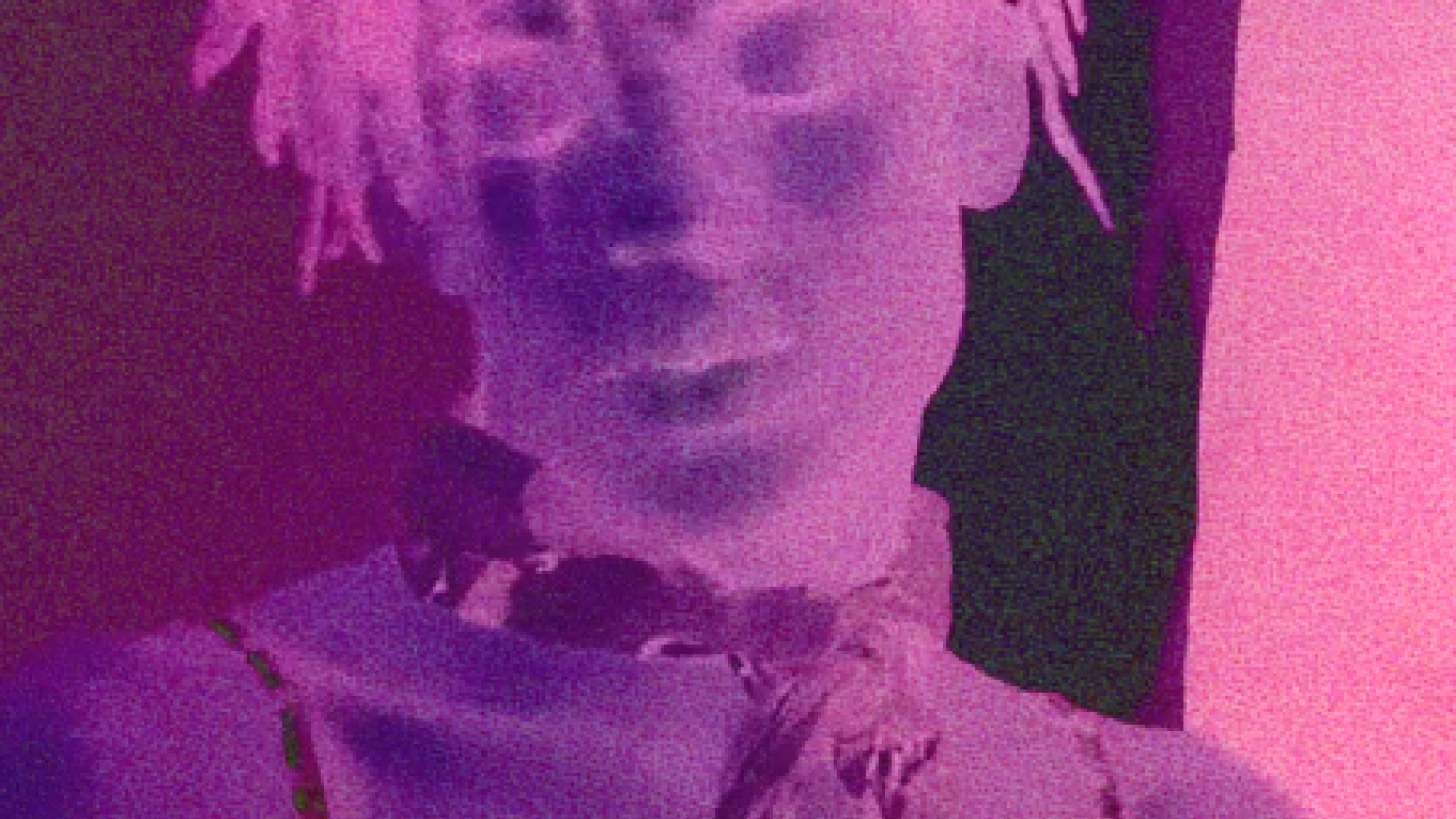 World, meet Chloe Hotline! Again! - EveryDejaVu